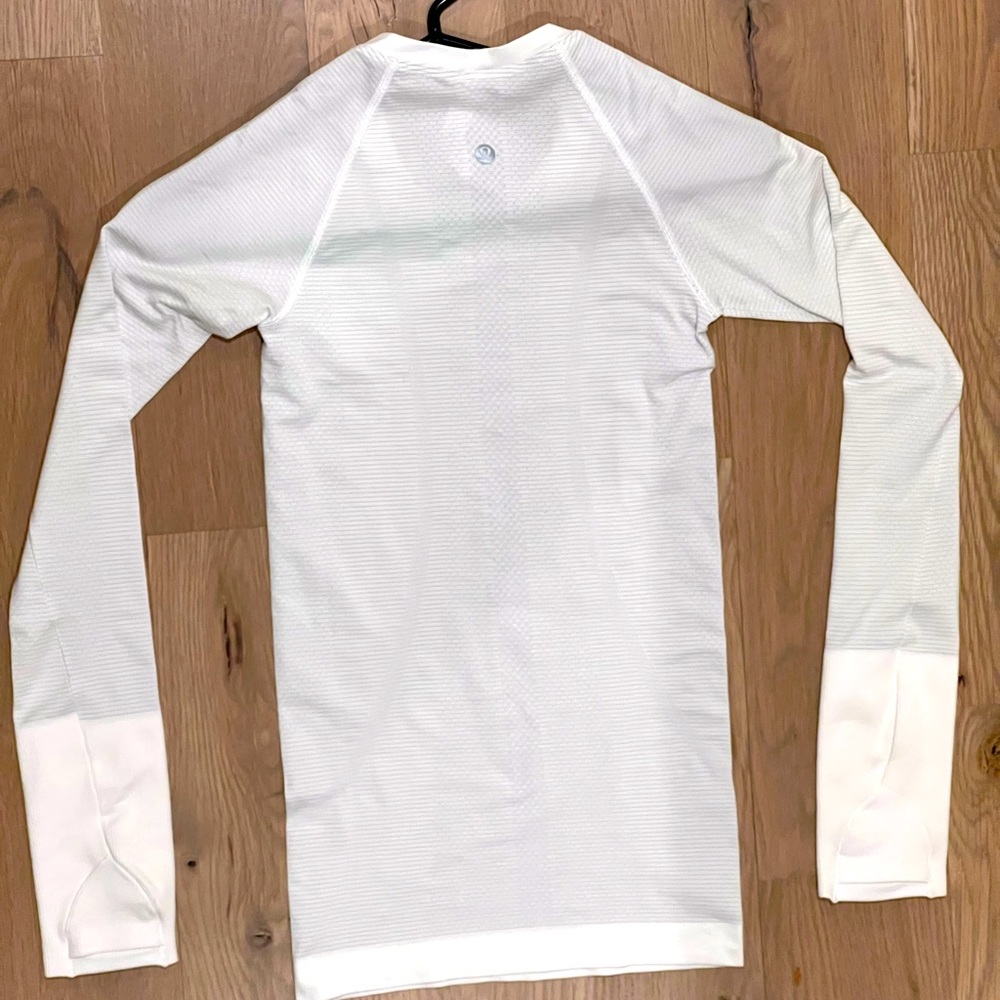 Lululemon long sleeve swiftly tech size 0